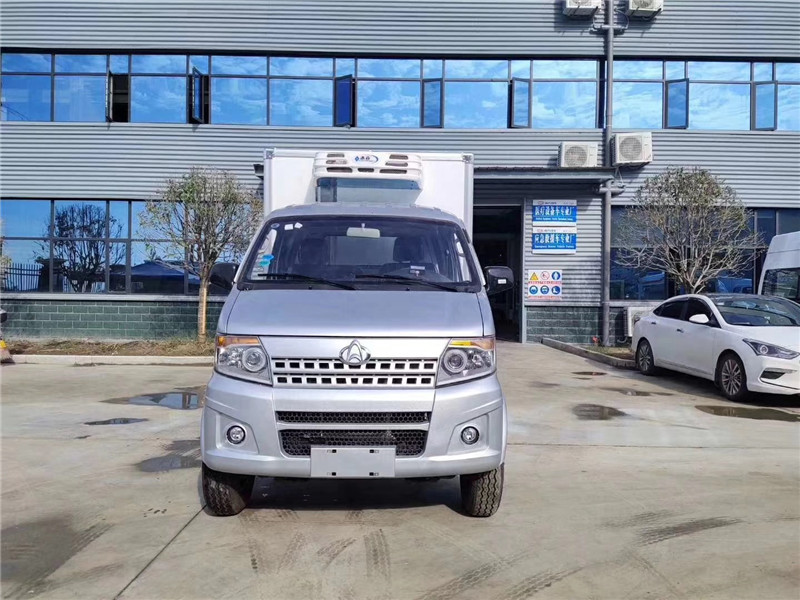 國(guó)六 長(zhǎng)安神騏T20冷藏車(chē)